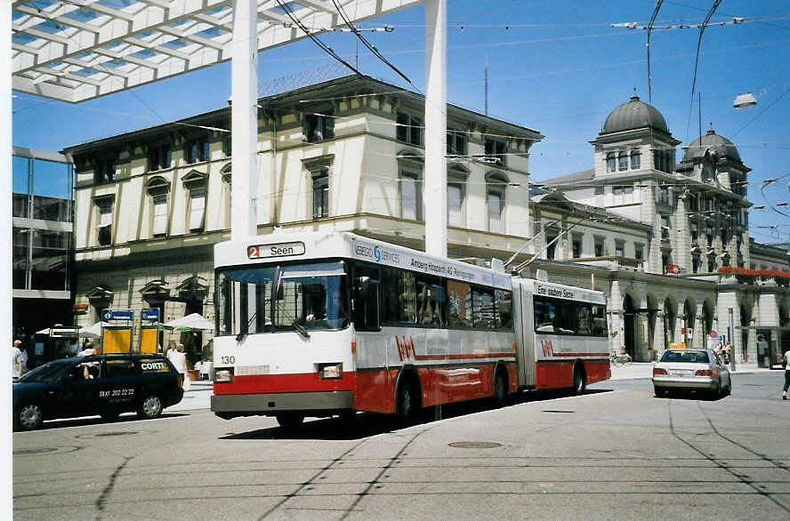 (061'722) - WV Winterthur - Nr. 130 - Saurer/FHS Gelenktrolleybus am 19. Juli 2003 beim Hauptbahnhof Winterthur
