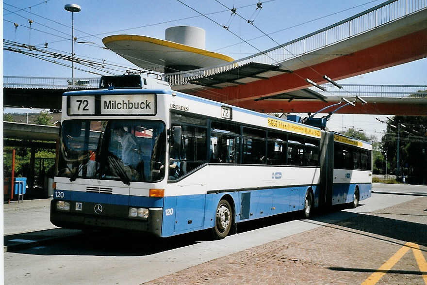 (061'728) - VBZ Zrich - Nr. 120 - Mercedes am 19. Juli 2003 in Zrich, Bucheggplatz
