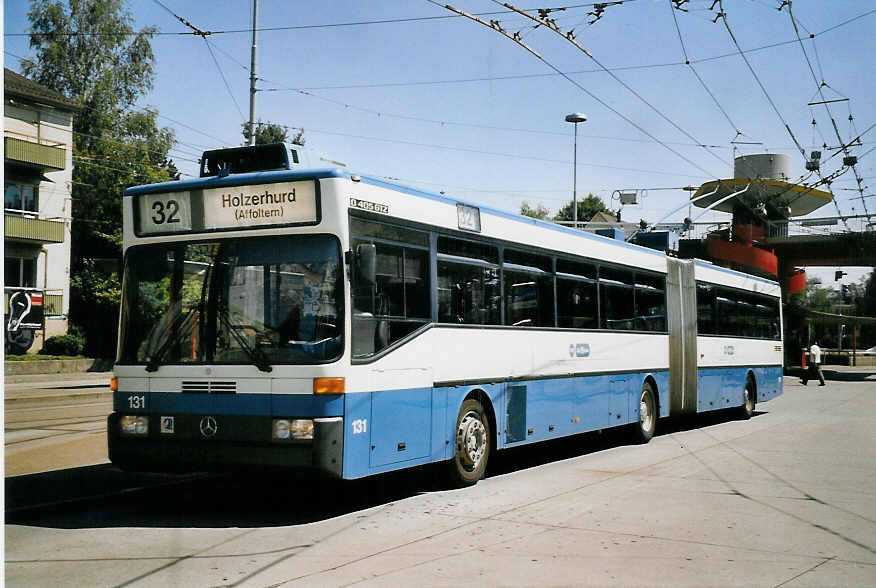 (061'729) - VBZ Zrich - Nr. 131 - Mercedes Gelenktrolleybus am 19. Juli 2003 in Zrich, Bucheggplatz