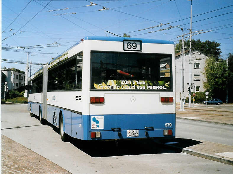 (061'737) - VBZ Zrich - Nr. 579/ZH 540'579 - Mercedes am 19. Juli 2003 in Zrich, Bucheggplatz