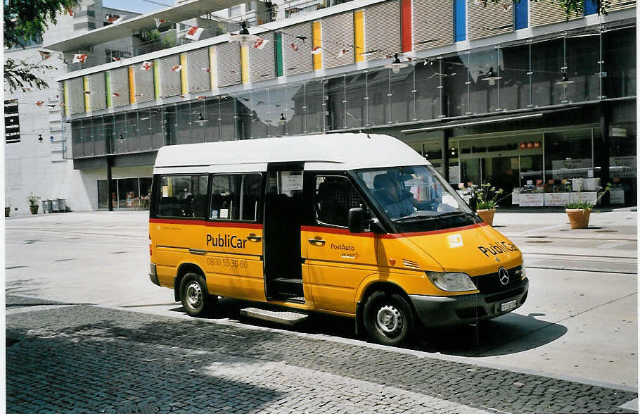 (061'928) - PostAuto Thurgau-Schaffhausen - TG 158'106 - Mercedes (ex P 21'088) am 25. Juli 2003 beim Bahnhof Frauenfeld