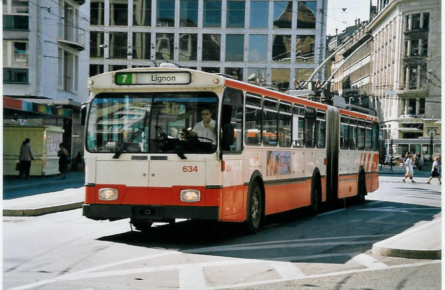 (062'426) - TPG Genve - Nr. 634 - FBW/Hess Gelenktrolleybus am 4. August 2003 in Genve, Bel-Air