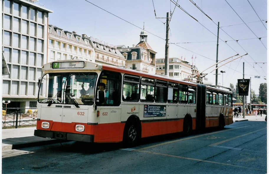 (062'523) - TPG Genve - Nr. 632 - FBW/Hess Gelenktrolleybus am 4. August 2003 in Genve, Bel-Air