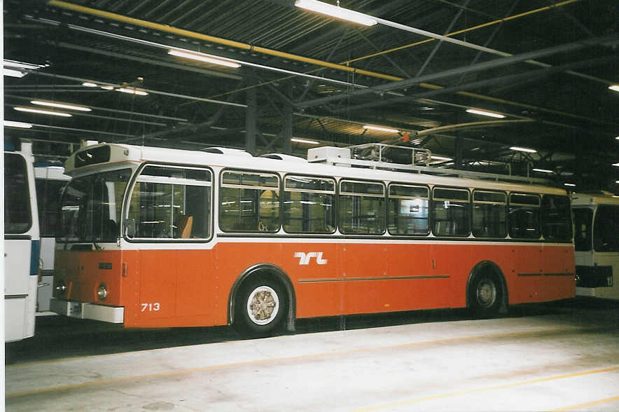 (062'606) - TL Lausanne - Nr. 713 - FBW/Hess Trolleybus am 4. August 2003 in Lausanne, Dpt Prelaz