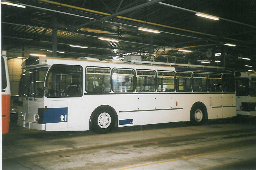 (062'607) - TL Lausanne - Nr. 715 - FBW/Hess Trolleybus am 4. August 2003 in Lausanne, Dpt Prelaz