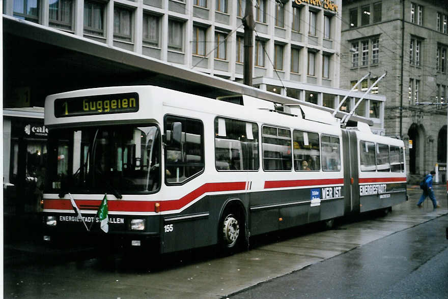 (063'736) - VBSG St. Gallen - Nr. 155 - NAW/Hess Gelenktrolleybus am 9. Oktober 2003 beim Bahnhof St. Gallen