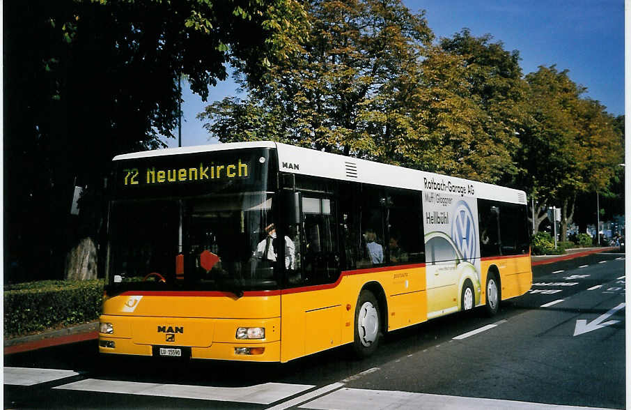 (064'015) - Stirnimann, Neuenkirch - Nr. 42/LU 15'590 - MAN am 11. Oktober 2003 beim Bahnhof Luzern