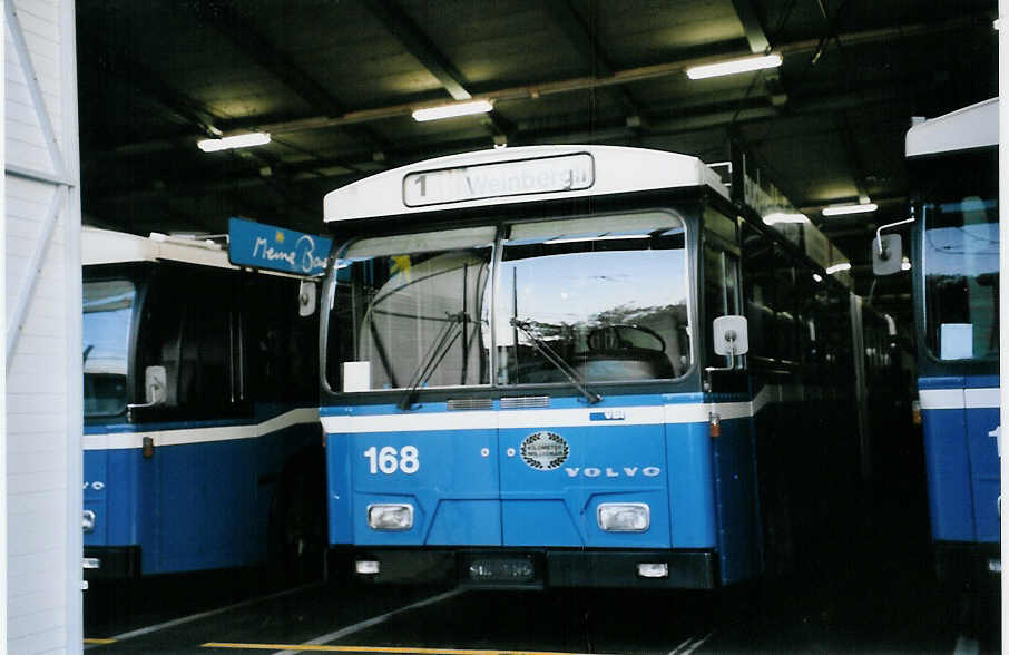 (064'028) - VBL Luzern - Nr. 168 - Volvo/Hess Gelenktrolleybus am 11. Oktober 2003 in Luzern, Depot