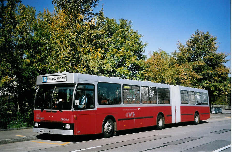 (064'125) - WV Winterthur - Nr. 313/ZH 527'313 - Volvo/Hess am 15. Oktober 2003 in Winterthur, Technorama