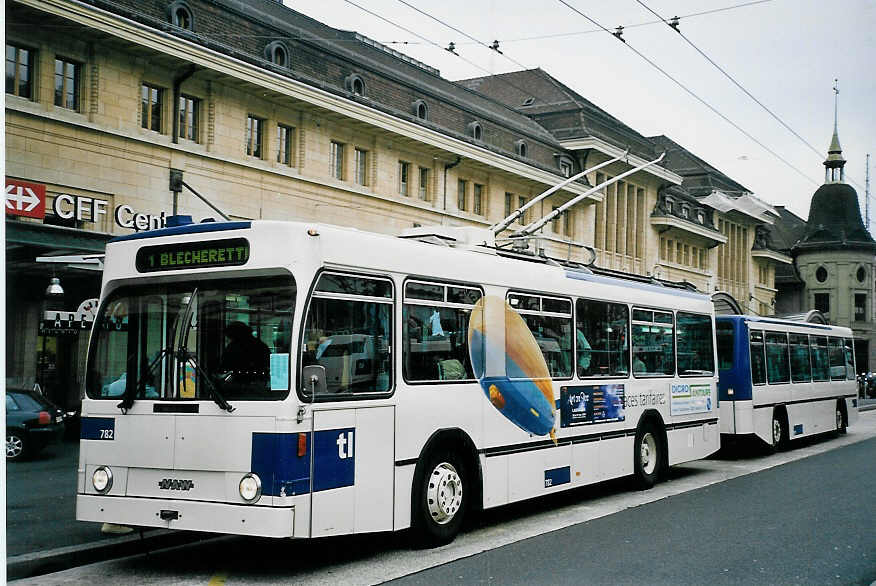 (064'614) - TL Lausanne - Nr. 782 - NAW/Lauber Trolleybus am 29. November 2003 beim Bahnhof Lausanne