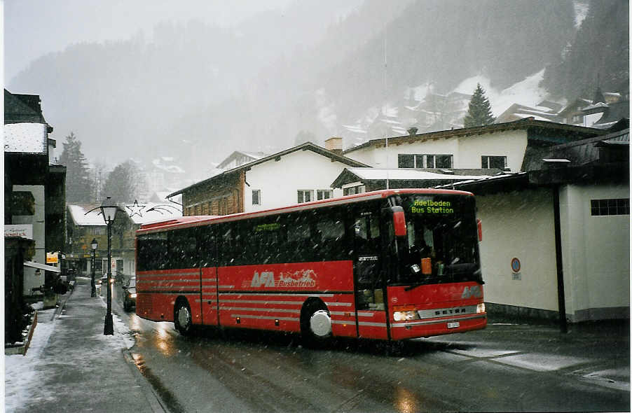 (064'726) - AFA Adelboden - Nr. 12/BE 26'702 - Setra am 21. Dezember 2003 beim Autobahnhof Adelboden