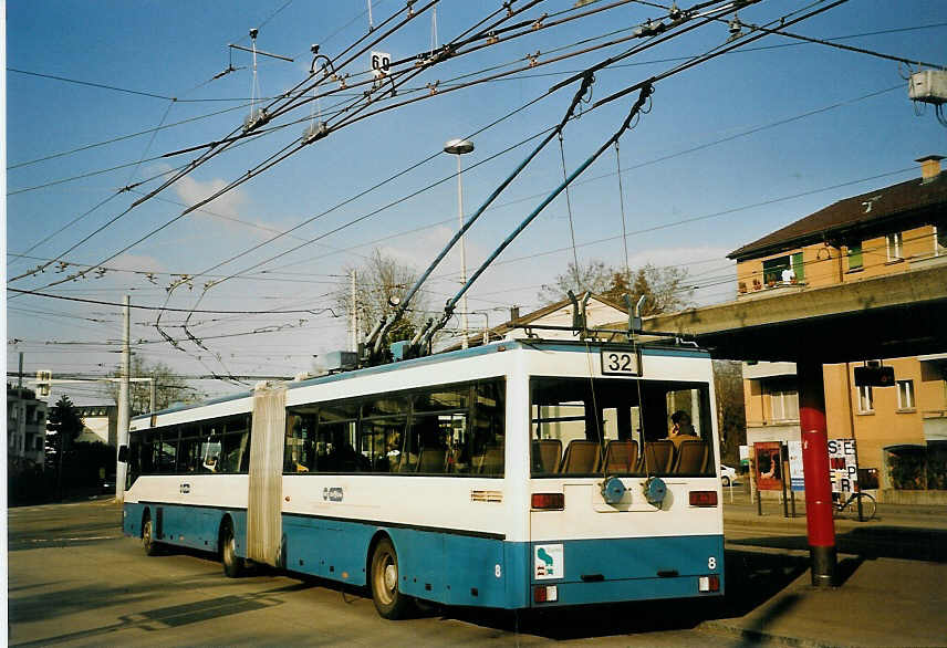 (065'618) - VBZ Zrich - Nr. 8 - Mercedes Gelenktrolleybus am 16. Februar 2004 in Zrich, Bucheggplatz