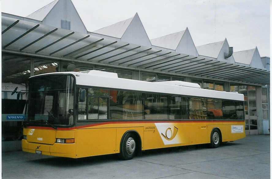 (067'531) - Kbli, Gstaad - BE 360'355 - Volvo/Hess am 14. Mai 2004 in Thun, Garage STI
