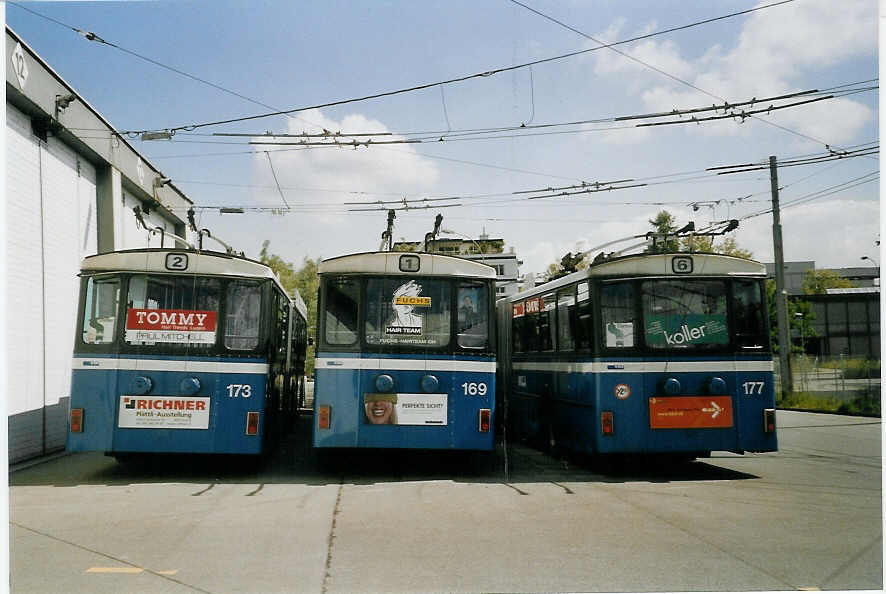 (067'731) - VBL Luzern - Nr. 173 + Nr. 169 + Nr. 177 - Volvo/Hess Gelenktrolleybusse am 23. Mai 2004 in Luzern, Depot