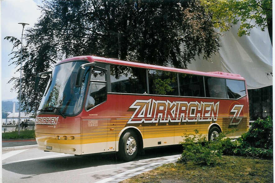 (067'809) - Zurkirchen, Malters - LU 15'720 - Bova am 23. Mai 2004 beim Bahnhof Luzern