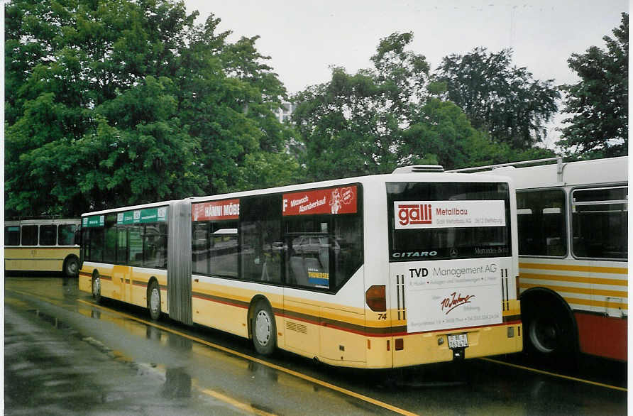 (068'128) - STI Thun - Nr. 74/BE 263'474 - Mercedes am 1. Juni 2004 bei der Schifflndte Thun