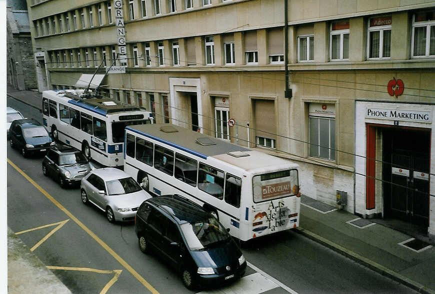 (069'107) - TL Lausanne - Nr. 904 - Lanz+Marti/Hess Personenanhnger am 8. Juli 2004 in Lausanne, Place Riponne