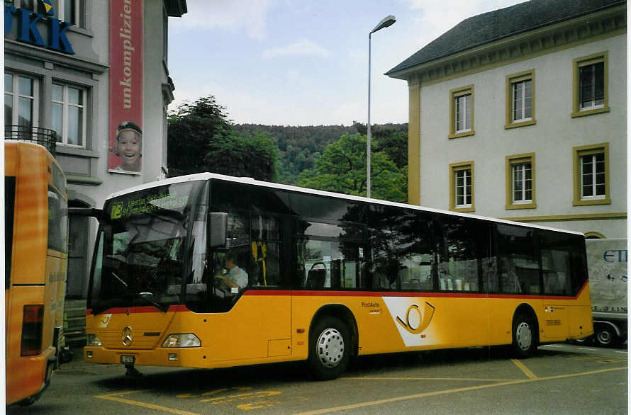 (069'225) - PostAuto Nordwestschweiz - BL 127'637 - Mercedes am 10. Juli 2004 beim Bahnhof Liestal
