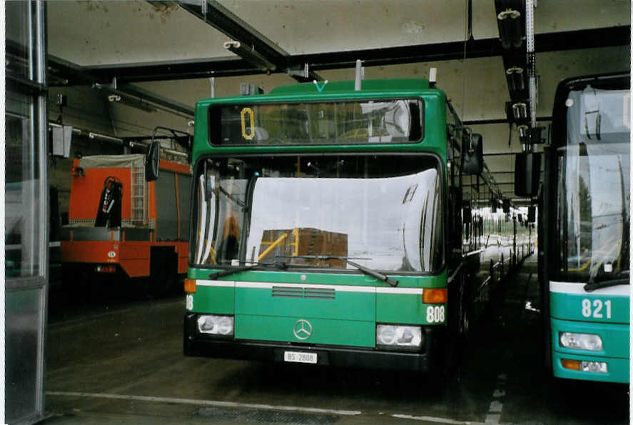 (069'709) - BVB Basel - Nr. 808/BS 2808 - Mercedes am 24. Juli 2004 in Basel, Garage Rankstrasse