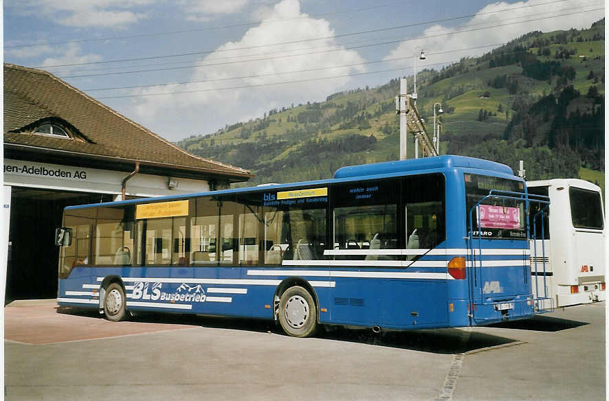 (069'906) - AFA Adelboden - Nr. 1/BE 19'692 - Mercedes am 1. August 2004 beim Bahnhof Frutigen