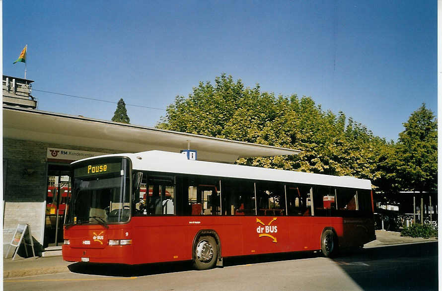(070'710) - AAGK Koppigen - Nr. 9/BE 541'755 - Volvo/Hess am 5. September 2004 beim Bahnhof Burgdorf