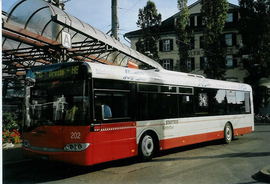 (071'428) - SW Winterthur - Nr. 202/ZH 719'202 - Solaris am 4. Oktober 2004 beim Hauptbahnhof Winterthur