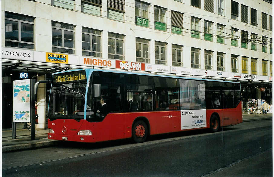 (073'717) - VB Biel - Nr. 124/BE 560'124 - Mercedes am 3. Januar 2005 in Biel, Guisanplatz