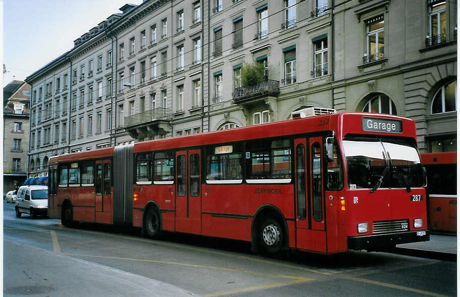 (074'424) - Bernmobil, Bern - Nr. 287/BE 419'287 - Volvo/R&J-Hess-Gangloff am 10. Februar 2005 beim Bahnhof Bern