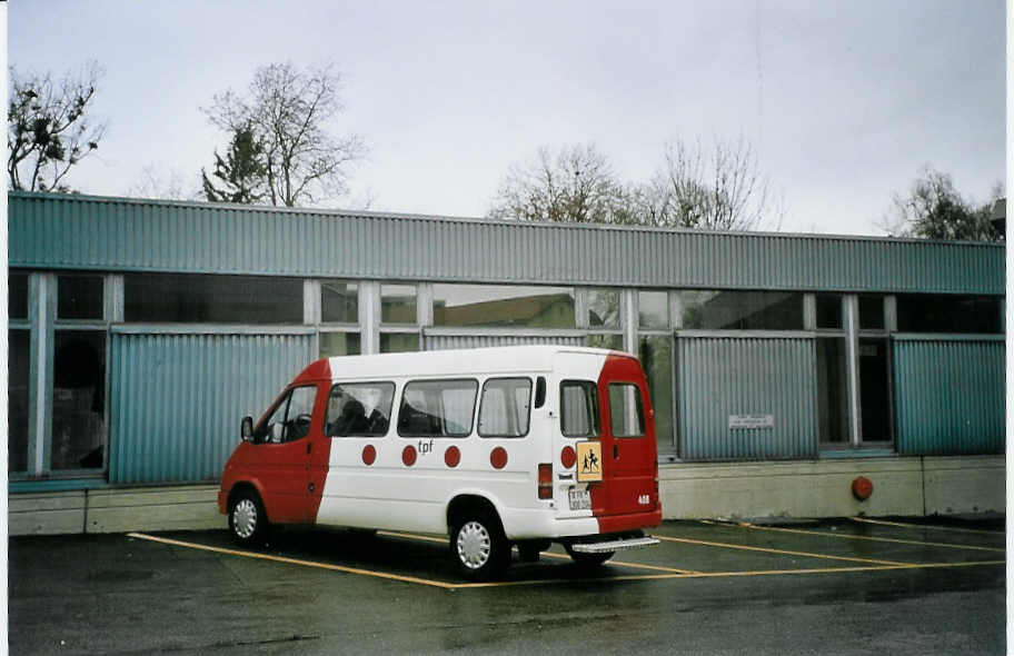 (074'634) - TPF Fribourg - Nr. 408/FR 300'204 - Ford am 12. Februar 2005 in Fribourg, Garage