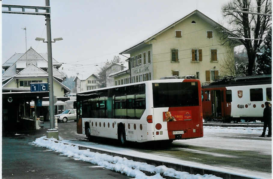 (074'827) - TPF Fribourg - Nr. 47/FR 300'271 - Mercedes am 24. Februar 2005 beim Bahnhof Palzieux