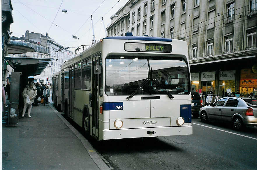 (075'136) - TL Lausanne - Nr. 769 - NAW/Lauber Trolleybus am 24. Februar 2005 in Lausanne, Bel-Air