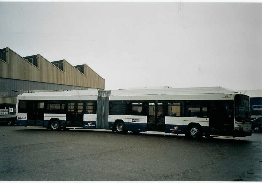 (075'427) - TPG Genve - Nr. 739 - Hess/Hess Gelenktrolleybus am 5. Mrz 2005 in Bellach, Hess