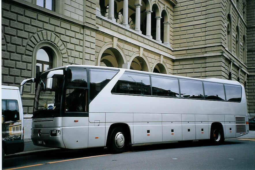 (076'132) - Remy, Lausanne - VD 1262 - Mercedes am 16. April 2005 in Bern, Bundeshaus