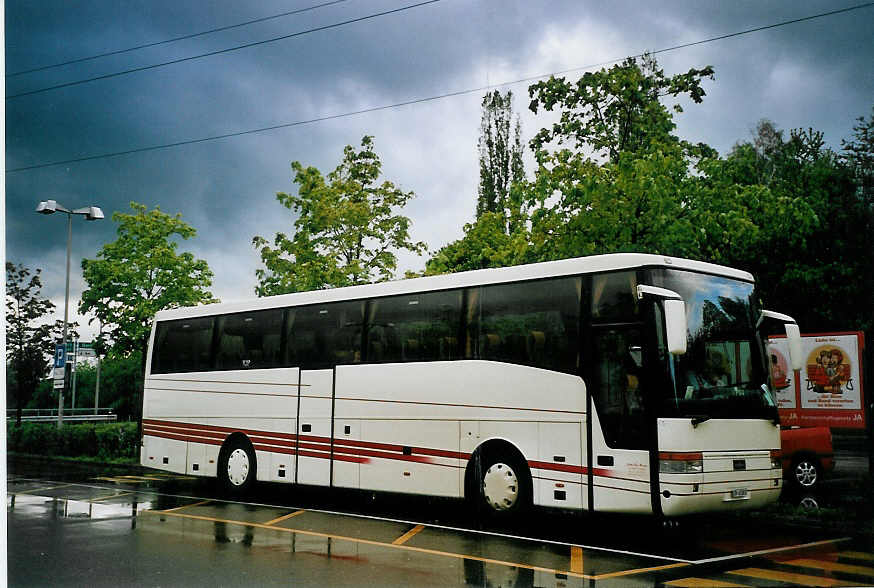 (076'512) - Little Bus, Dietikon - ZH 61'581 - Van Hool am 5. Mai 2005 in Ittigen, Raststtte Grauholz