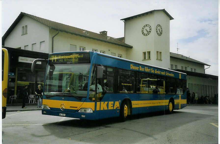 (077'322) - AAGL Liestal - Nr. 66/BL 7233 - Mercedes am 5. Juni 2005 beim Bahnhof Liestal
