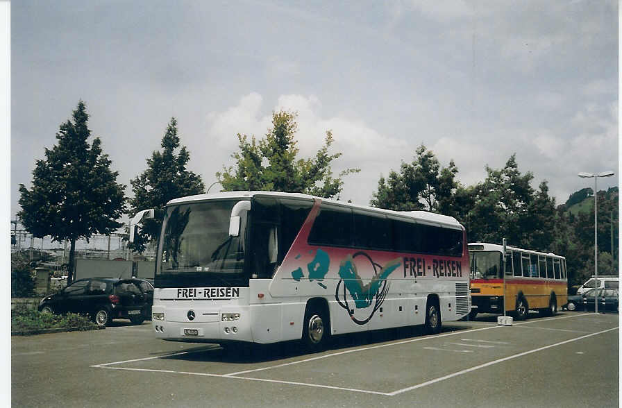 (077'419) - Frei, Reinach - BL 7475 - Mercedes am 16. Juni 2005 in Thun, Seestrasse