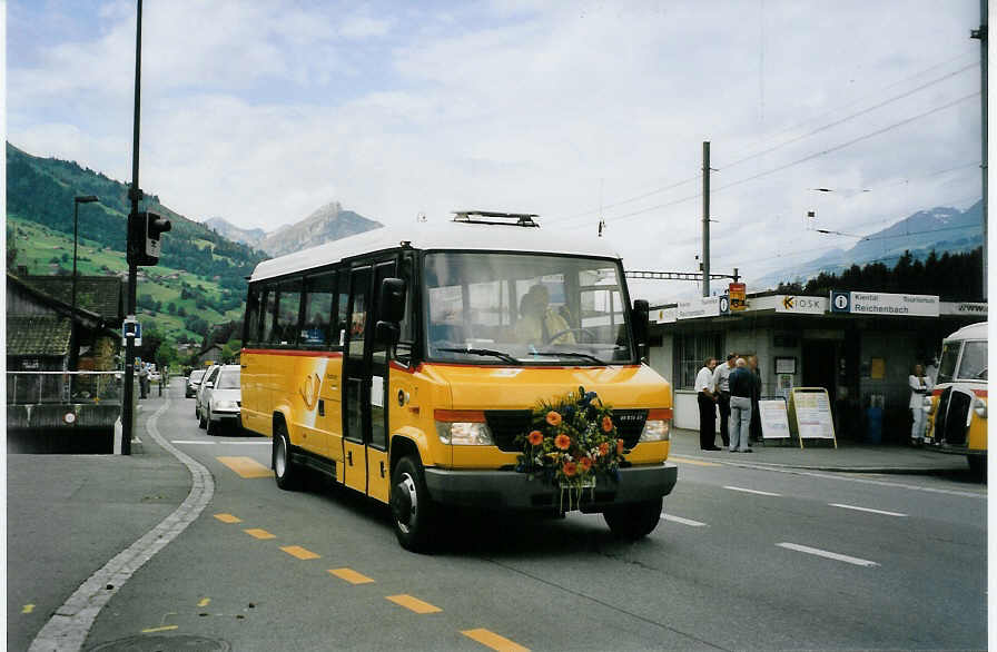 (078'007) - Portenier, Adelboden - Nr. 7/BE 90'275 - Mercedes/Kusters am 25. Juni 2005 beim Bahnhof Reichenbach