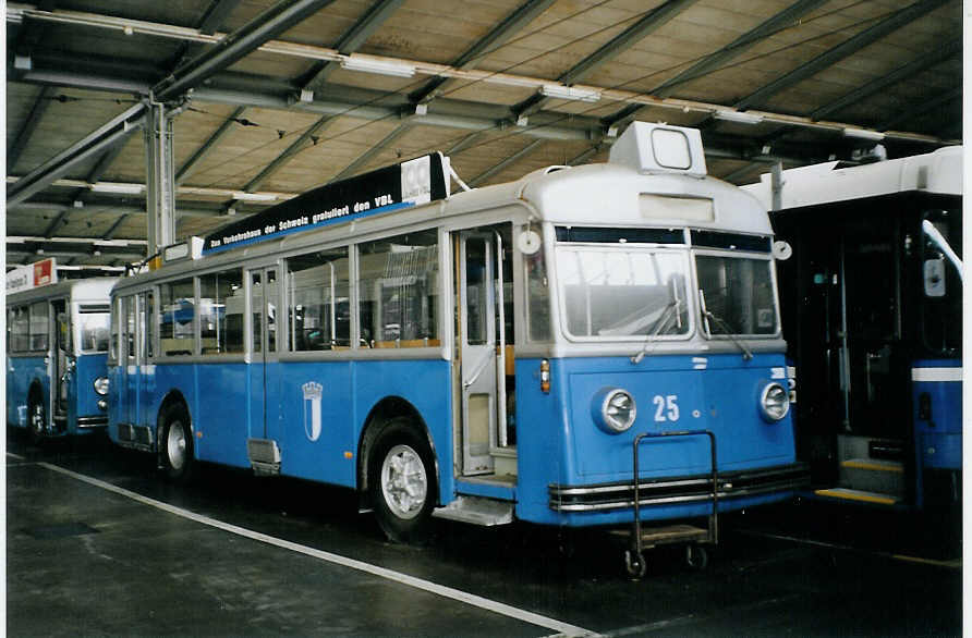 (078'507) - VBL Luzern - Nr. 25 - FBW/FFA Trolleybus am 11. Juli 2005 in Luzern, Depot