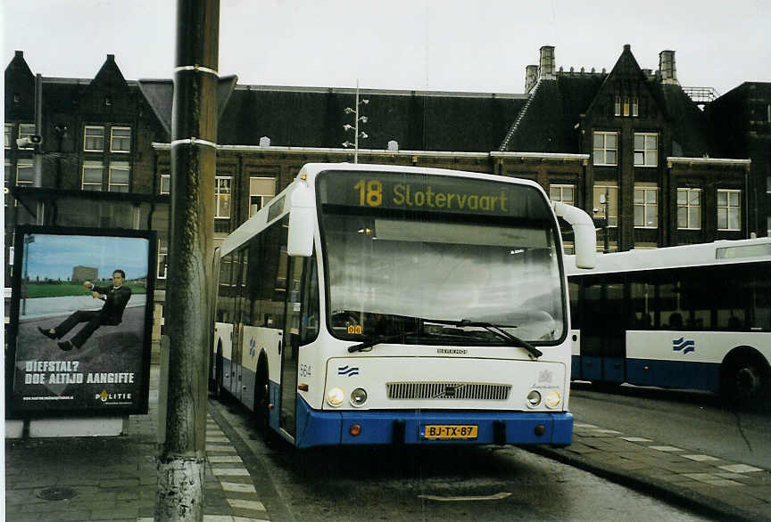 (078'636) - GVB Amsterdam - Nr. 564/BJ-TX-87 - Volvo/Berkhof am 20. Juli 2011 beim Bahnhof Amsterdam