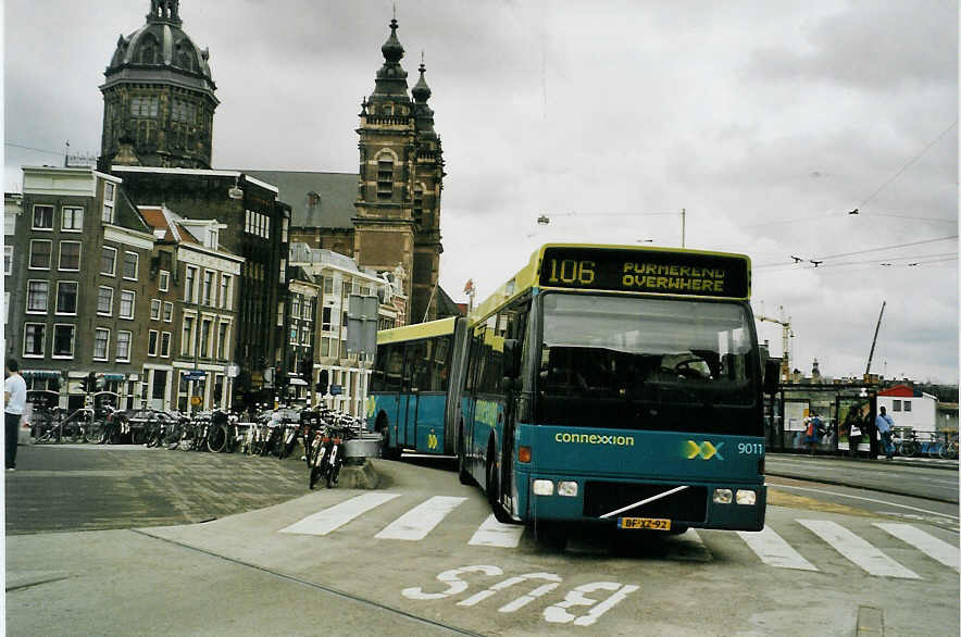 (078'722) - Connexxion - Nr. 9011/BF-XZ-92 - Volvo/Berkhof am 20. Juli 2005 beim Bahnhof Amsterdam