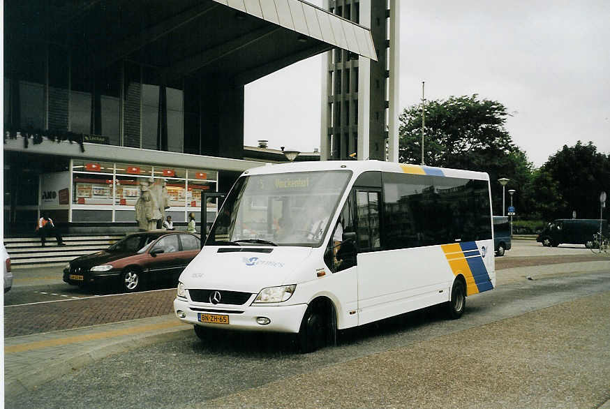 (078'914) - Hermes, Kampen - Nr. 1504/BN-ZH-65 - Mercedes am 21. Juli 2005 beim Bahnhof Venlo