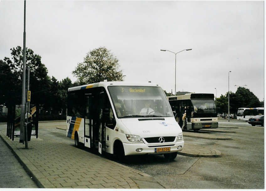 (078'925) - Hermes, Kampen - Nr. 1506/BP-BZ-06 - Mercedes am 21. Juli 2005 beim Bahnhof Venlo