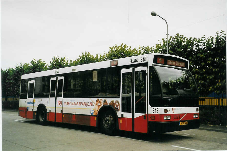 (078'930) - Stadsbus, Maastricht - Nr. 818/VT-17-GX - Volvo am 23. Juli 2005 beim Bahnhof Maastricht