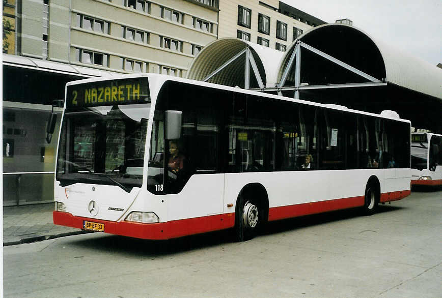 (078'934) - Stadsbus, Maastricht - Nr. 118/BP-BF-33 - Mercedes am 23. Juli 2005 beim Bahnhof Maastricht