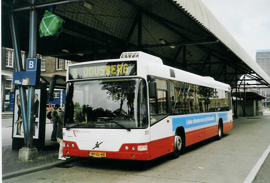 (079'036) - Stadsbus, Maastricht - Nr. 850/BP-ZL-48 - Volvo am 23. Juli 2005 beim Bahnhof Maastricht