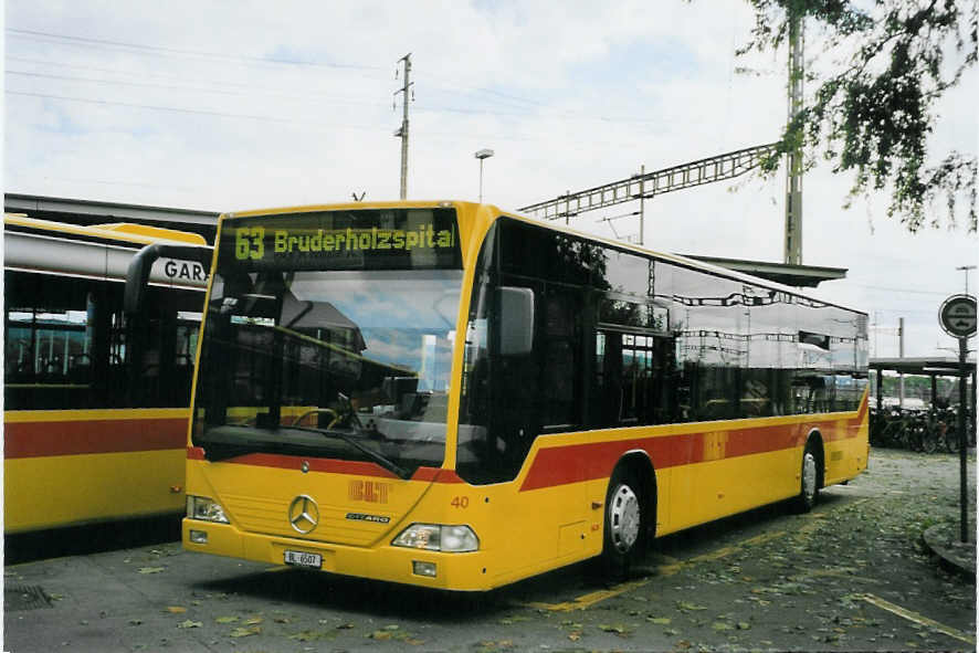 (079'303) - BLT Oberwil - Nr. 40/BL 6507 - Mercedes am 30. Juli 2005 beim Bahnhof Muttenz