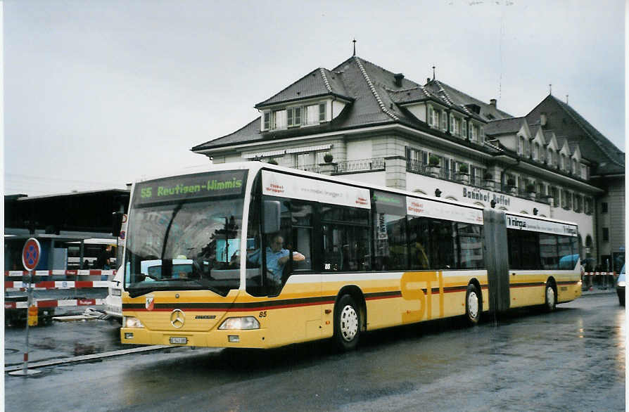 (079'710) - STI Thun - Nr. 85/BE 543'385 - Mercedes am 25. August 2005 beim Bahnhof Thun