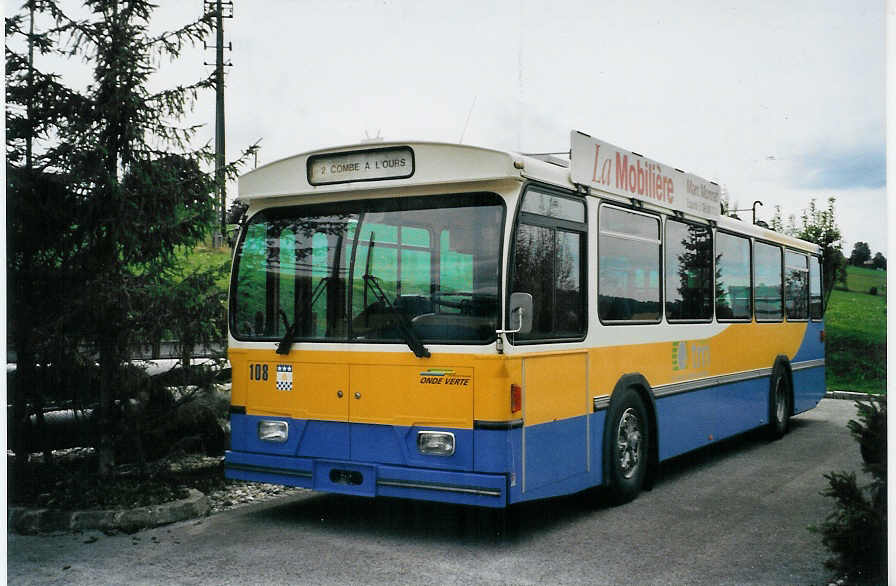 (080'008) - TC La Chaux-de-Fonds - Nr. 108 - FBW/Hess-Haag Trolleybus am 27. August 2005 in La Chaux-de-Fonds, Dpt