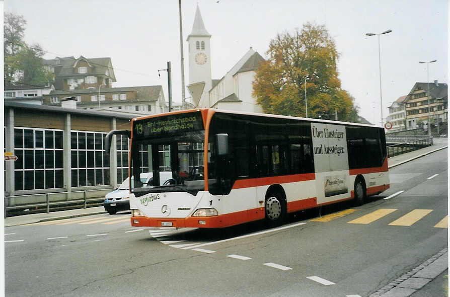 (080'832) - VBH Herisau - Nr. 1/AR 20'557 - Mercedes am 18. Oktober 2005 beim Bahnhof Herisau