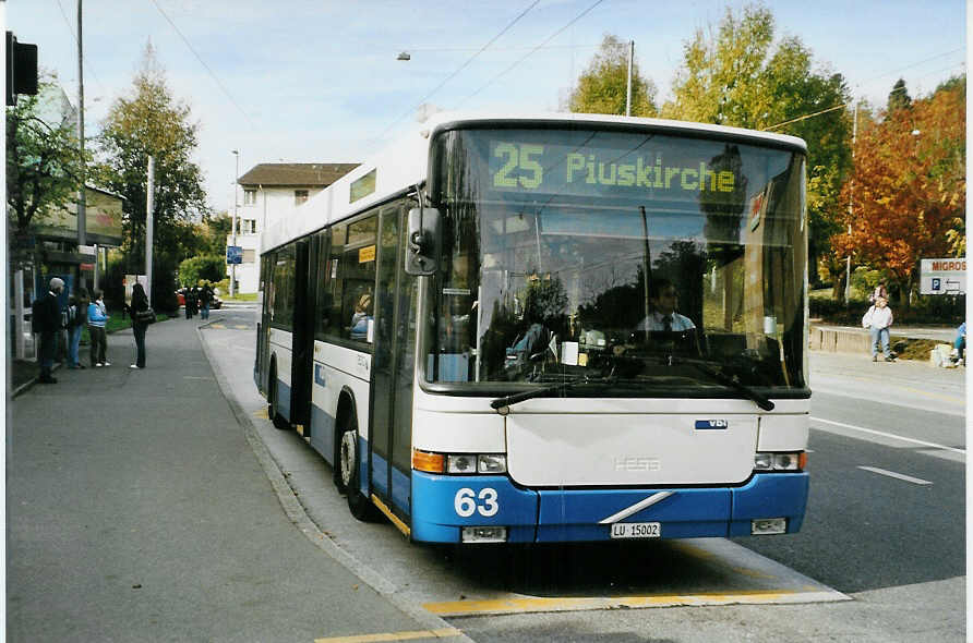 (081'310) - VBL Luzern - Nr. 63/LU 15'002 - Volvo/Hess am 21. Oktober 2005 in Luzern, Brelstrasse